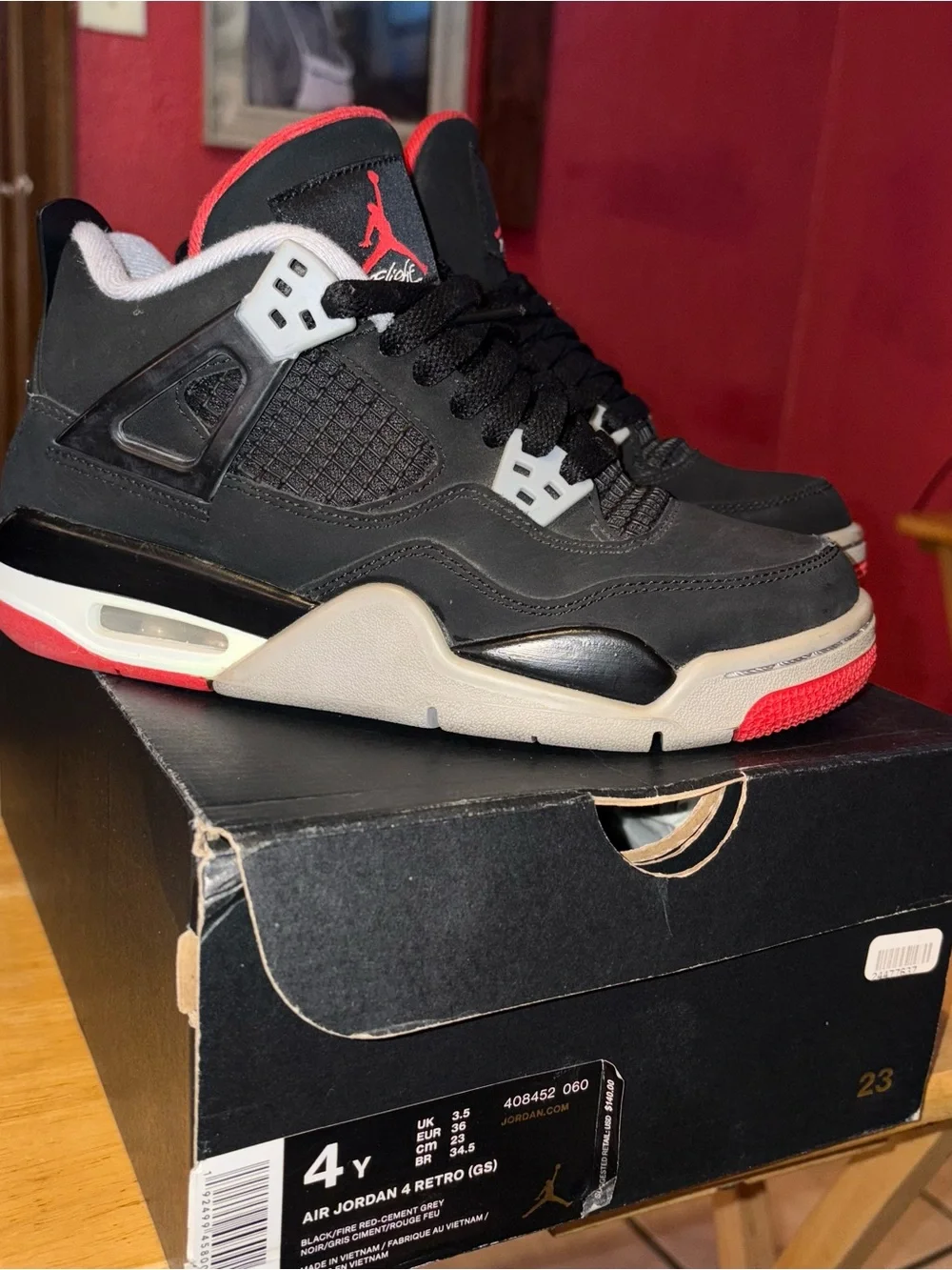 Jordan 4 Bred Retro